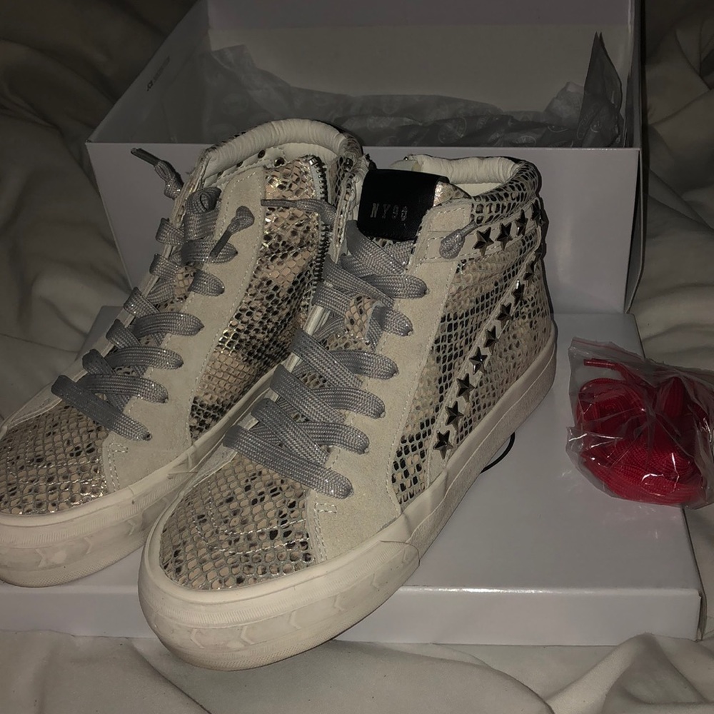Steve Madden high top sneakers snake skin